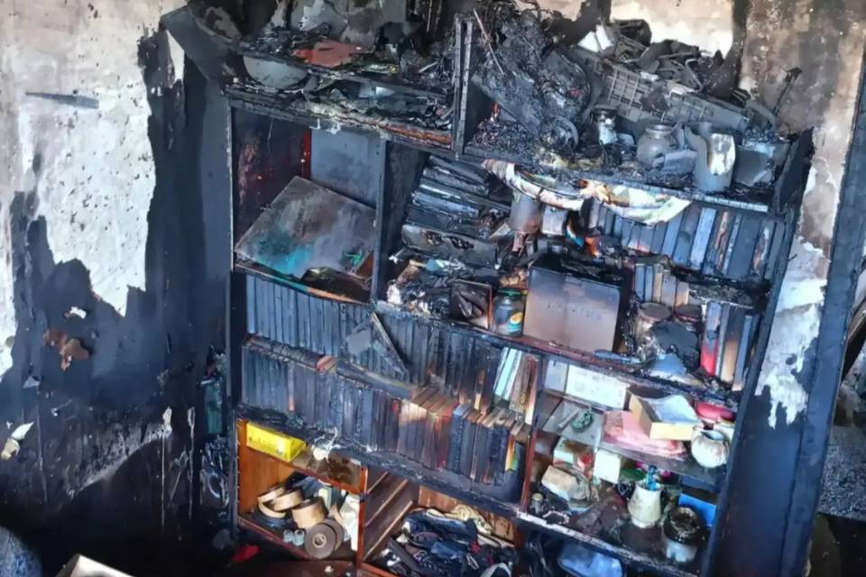 Двух человек спасли при пожаре в квартире на севере Волгограда