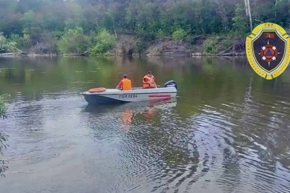 Тело еще одного утопленника подняли со дна под Волгоградом