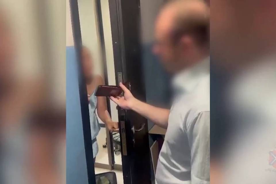 Двойняшки пытались похитить выплаты погибшего участника СВО в Волгограде