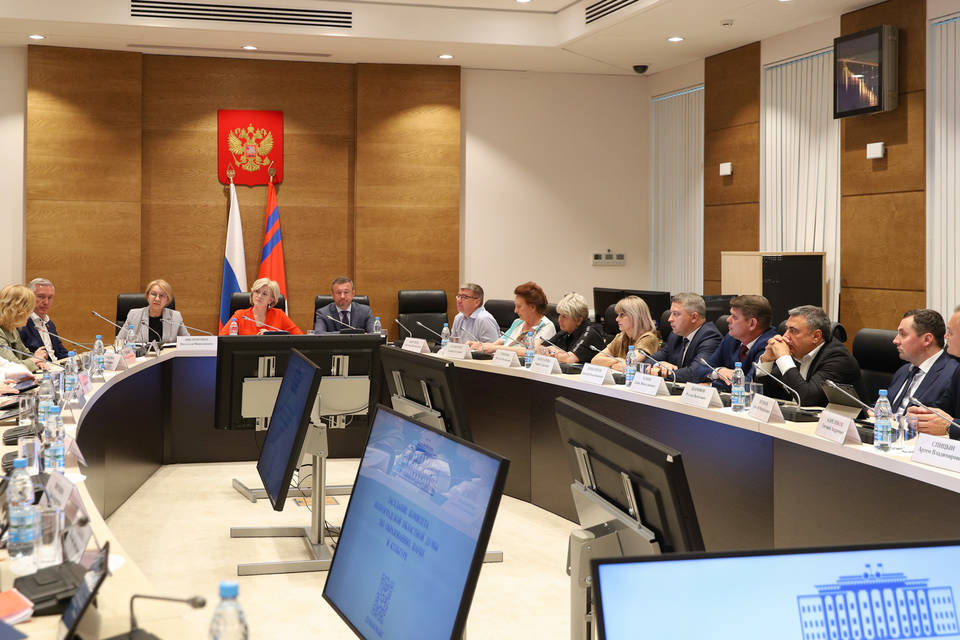 Профильный комитет Волгоградской облдумы поддержал утверждение на законодательном уровне статус памятника героям СВО