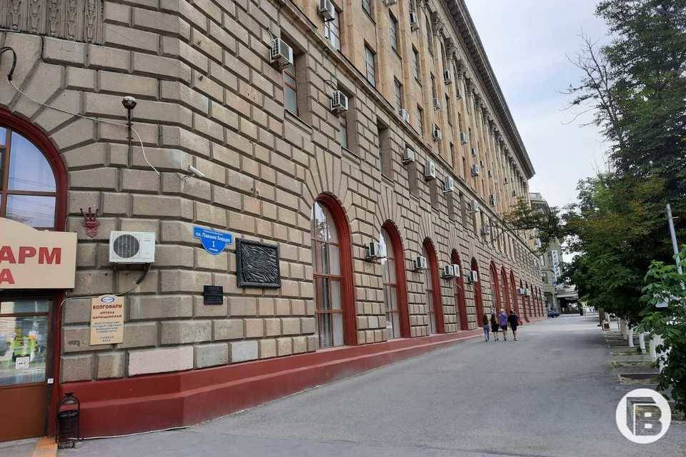 Барельеф Сталина вновь появится на фасаде Волгоградского медуниверситета