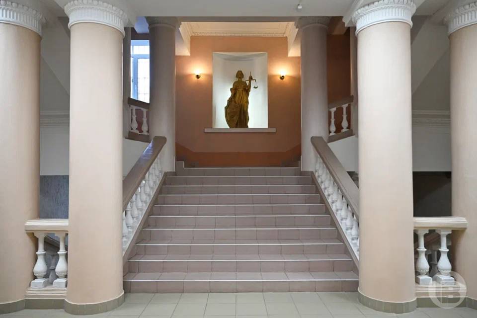 Волгоградка отсудила у коммунальщиков 170 тысяч руб. за сломанную ногу