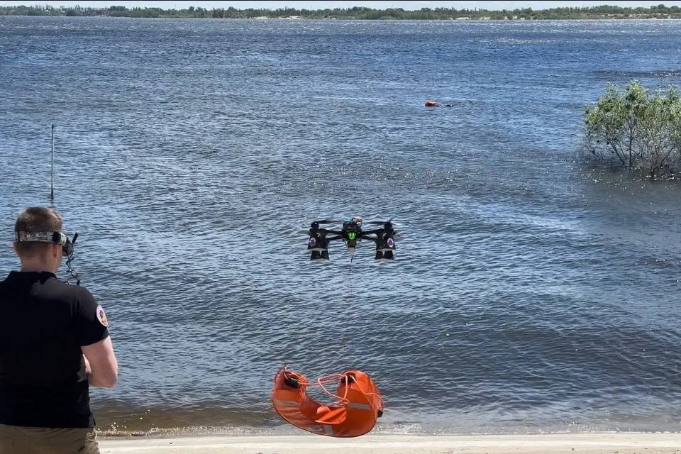 Дроны следят за безопасностью на воде в Волгоградской области