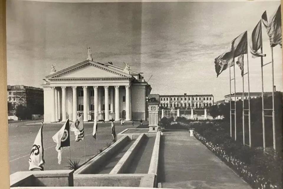 Власти вернули волгоградцев на площадь Павших Борцов 1952 года