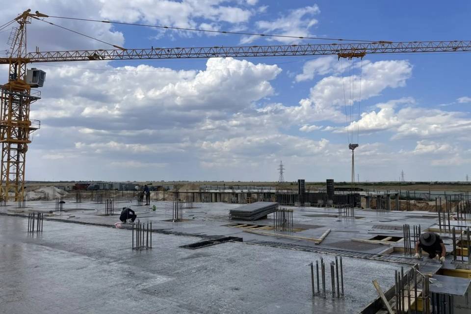 Инженерные коммуникации устраивают в строящейся школе в Волгограде