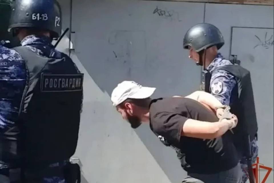 В Волгограде силовики Росгвардии обезвредили «вооруженных нападавших»