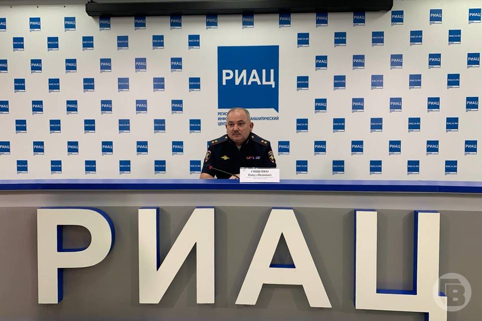 Кадровый дефицит и статистика: руководитель волгоградской полиции ответил на вопросы журналистов