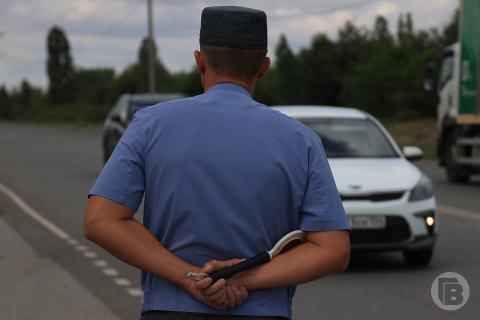 Двое подростков на мопеде попали в ДТП под Волгоградом