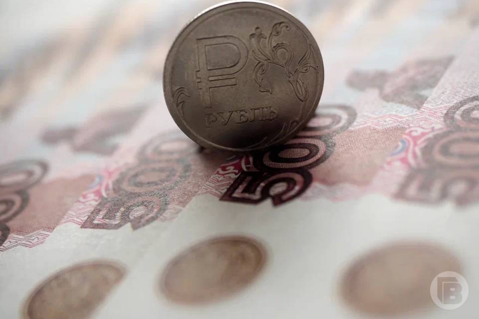 Больше 600 млрд рублей хранят волгоградцы на банковских счетах