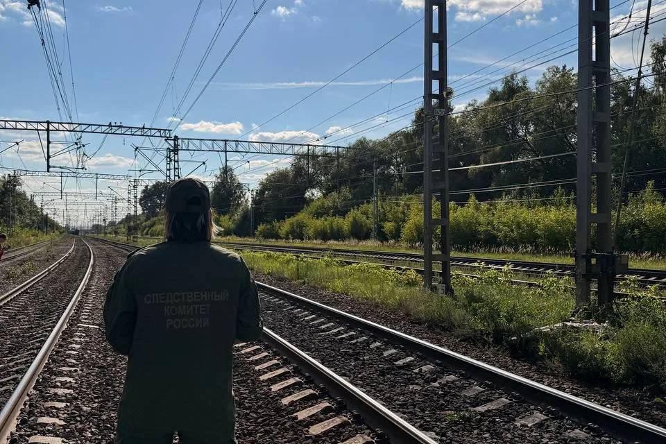 Поезд, следовавший в Волгоград, насмерть сбил ребенка
