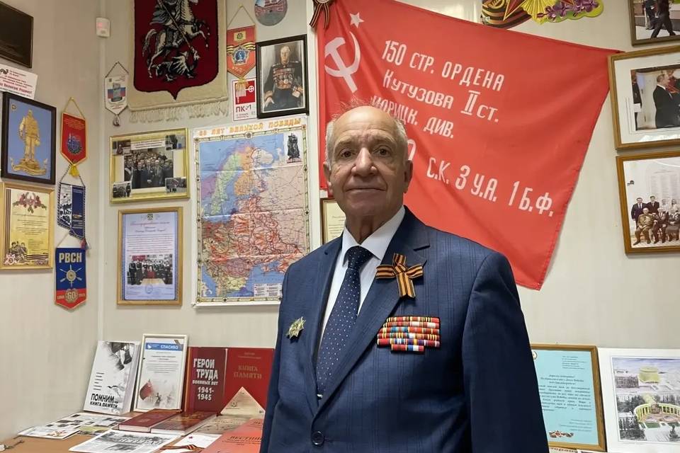 Владимир Марченко поздравил председателя Волгоградского городского Совета ветеранов с юбилеем