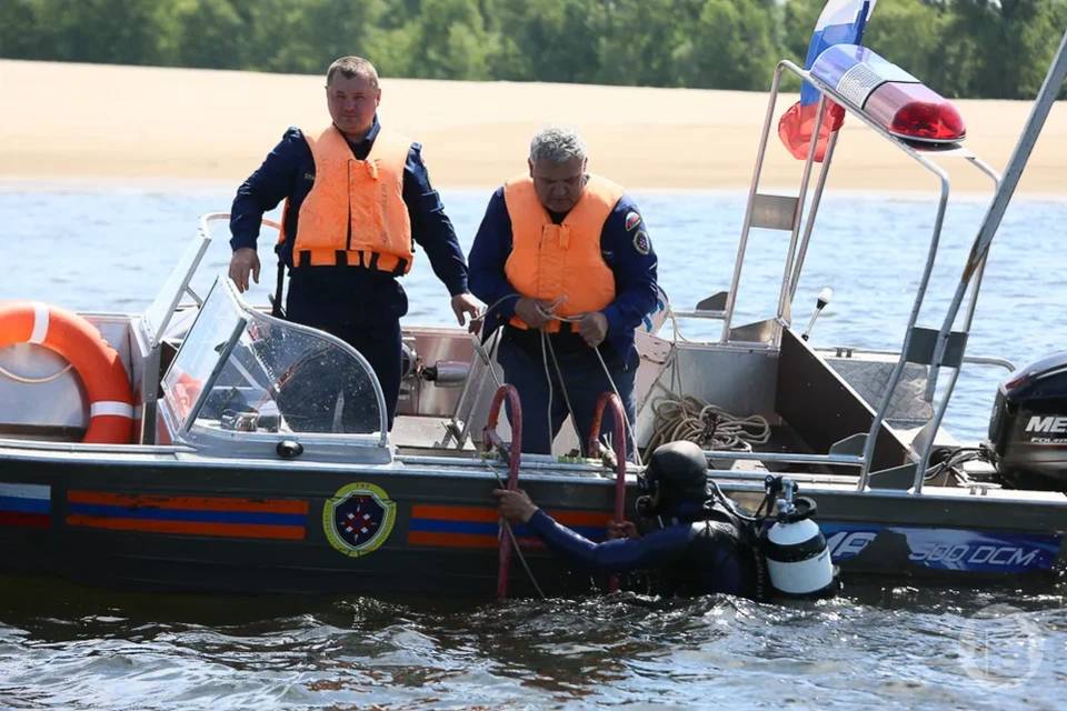 В Волгоградской области спасатели нашли тело утопленника