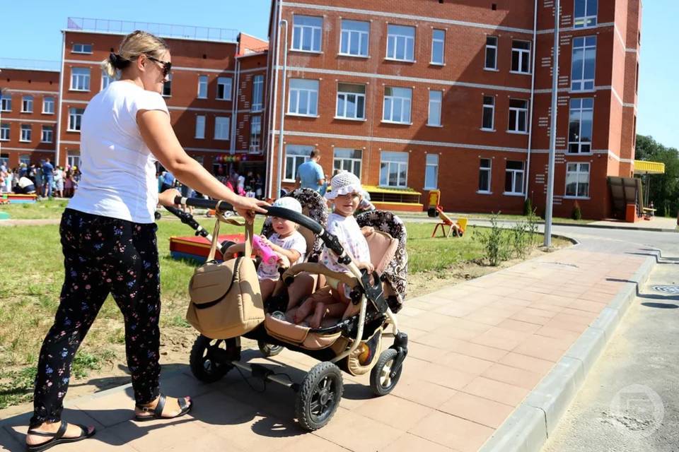 4541 человек получил пособие на 5782 ребенка в Волгоградской области