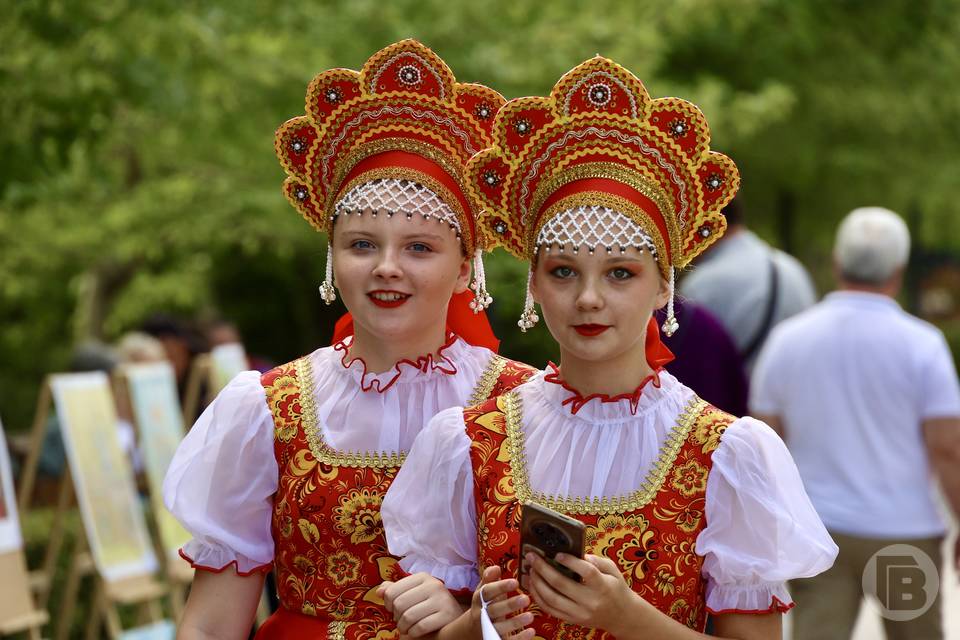 Волгоград второй день подряд отмечает 437-летие