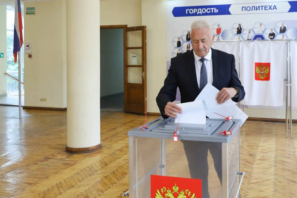 Блошкин проголосовал на выборах депутатов Госдумы РФ