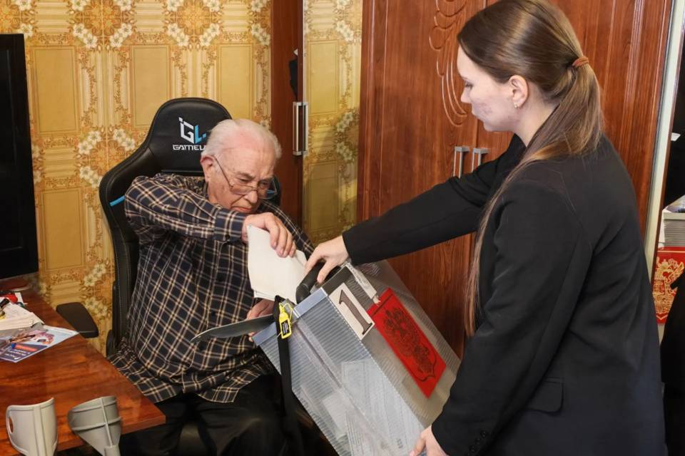 Почетный гражданин Камышина проголосовал на выборах депутатов Госдумы РФ