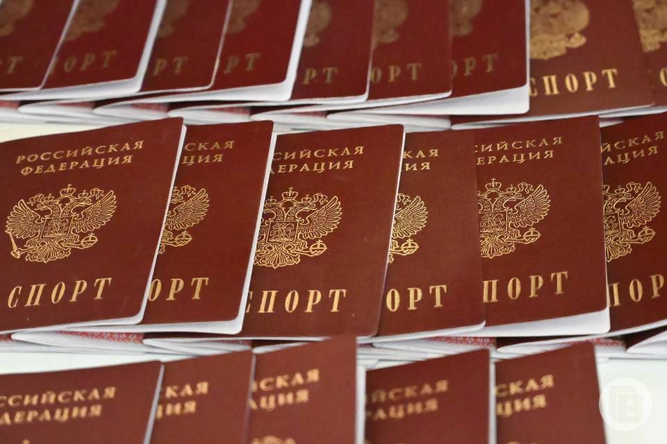 6 отметок в паспорте могут поставить волгоградцы
