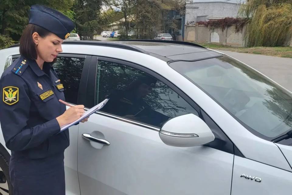 Волгоградский строительный концерн погасил долг по зарплате в 32 млн рублей