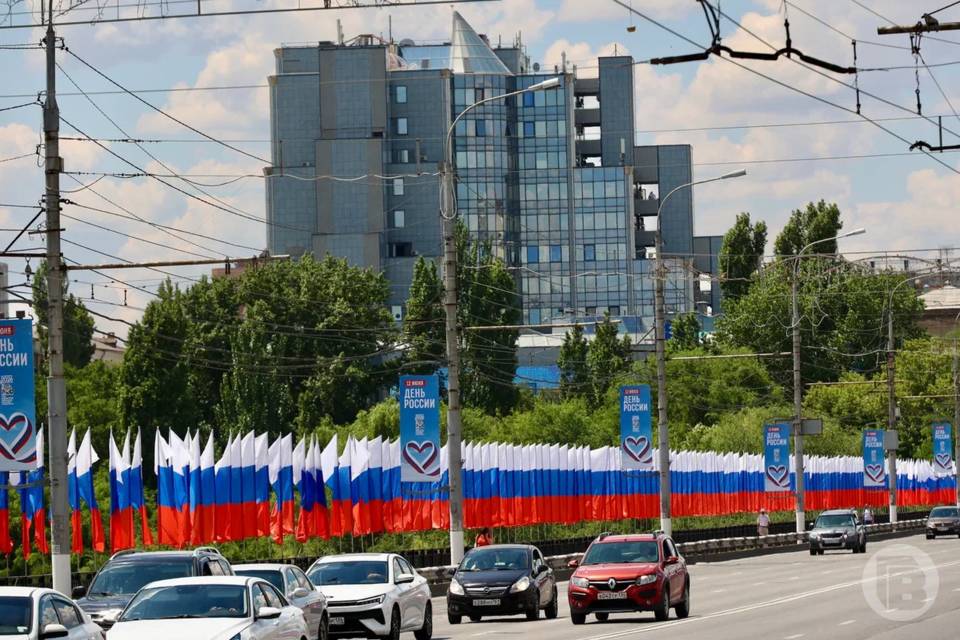Опрос: 79% волгоградцев доверяют коллегам, 70% - работодателю