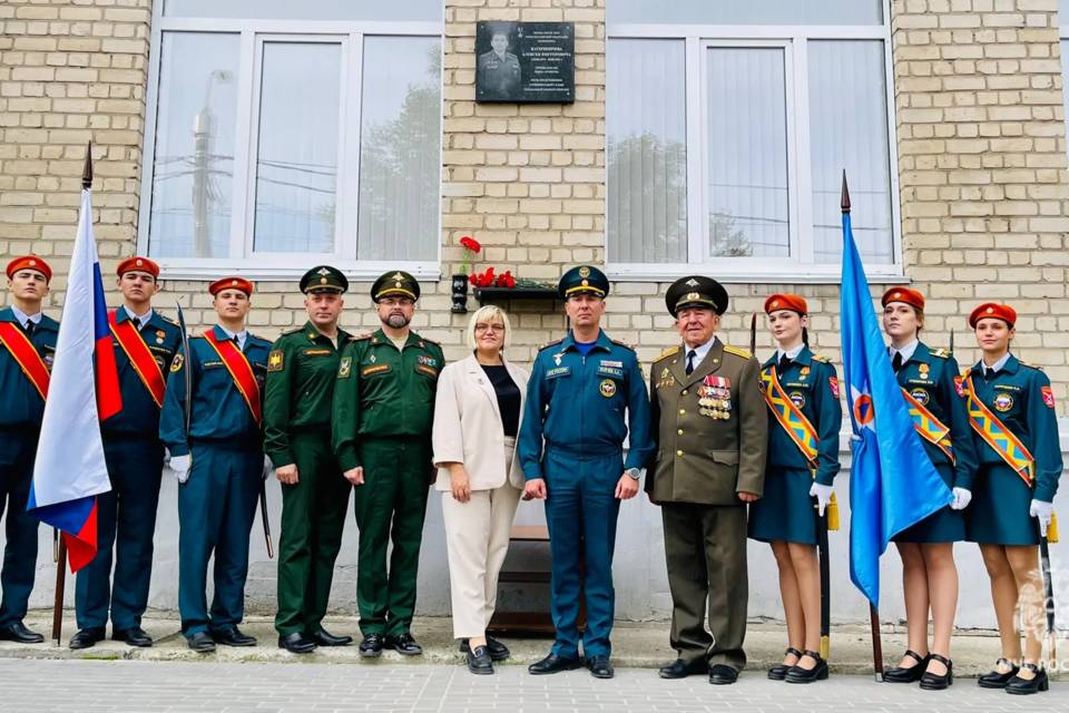 В Волгограде почтили память Героя России Алексея Катериничева