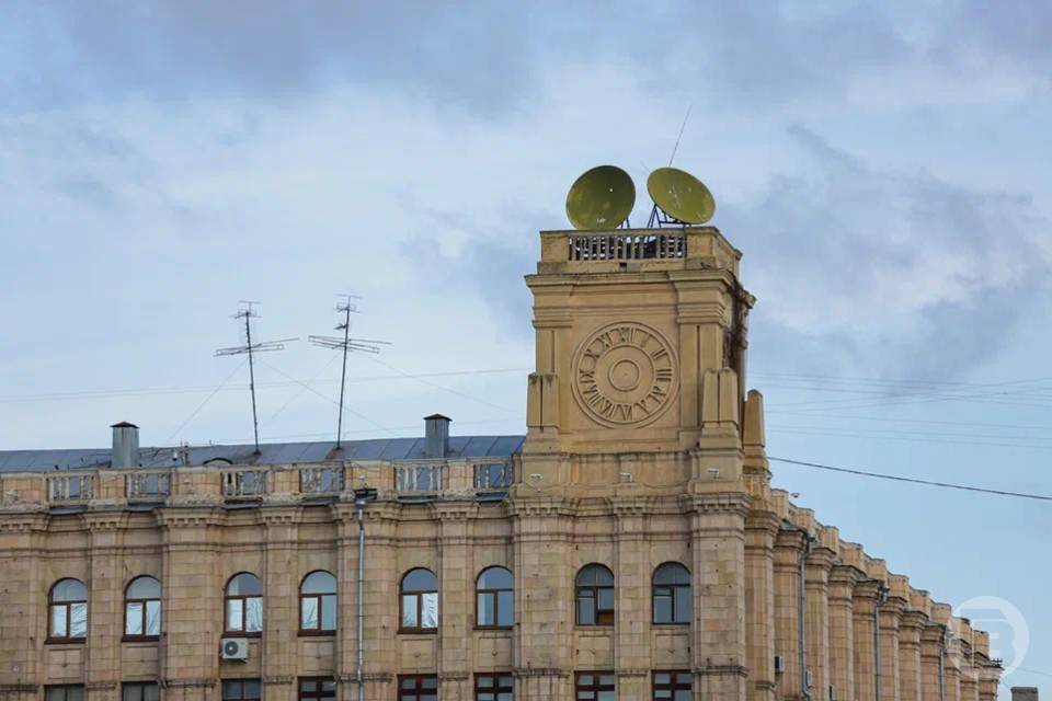 Зданию Волгоградского главпочтамта на улице Мира отремонтируют кровлю