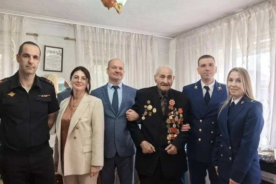 В Волгограде ветеран Великой Отечественной войны отметил 100-летний юбилей