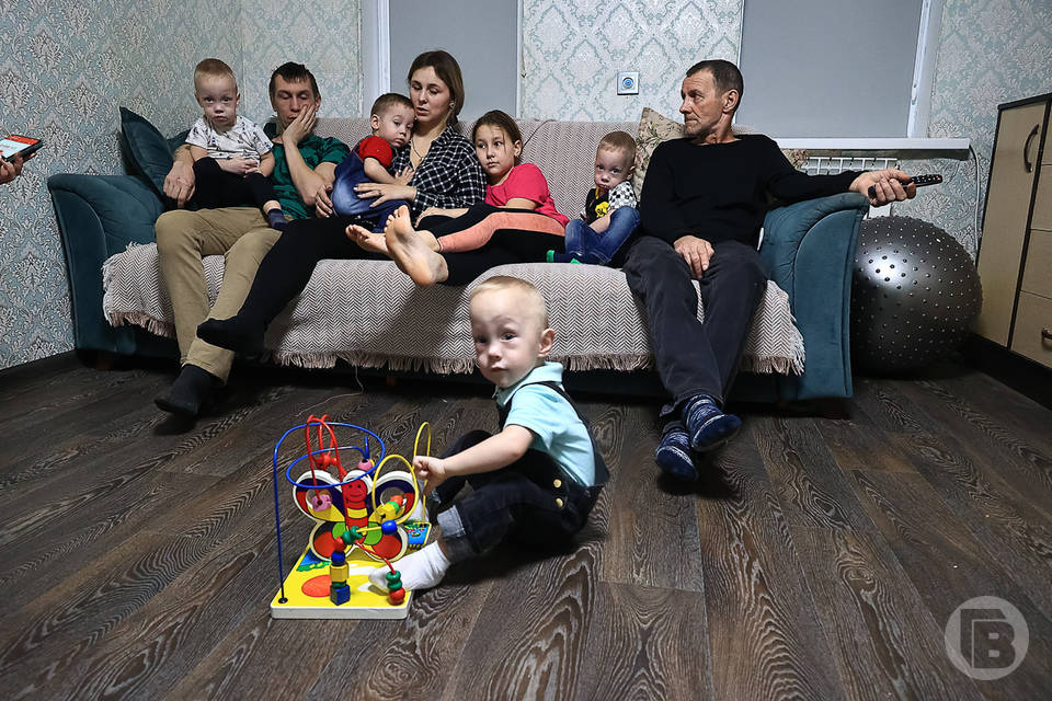 Волгоградские многодетные мамы могут уйти на пенсию досрочно