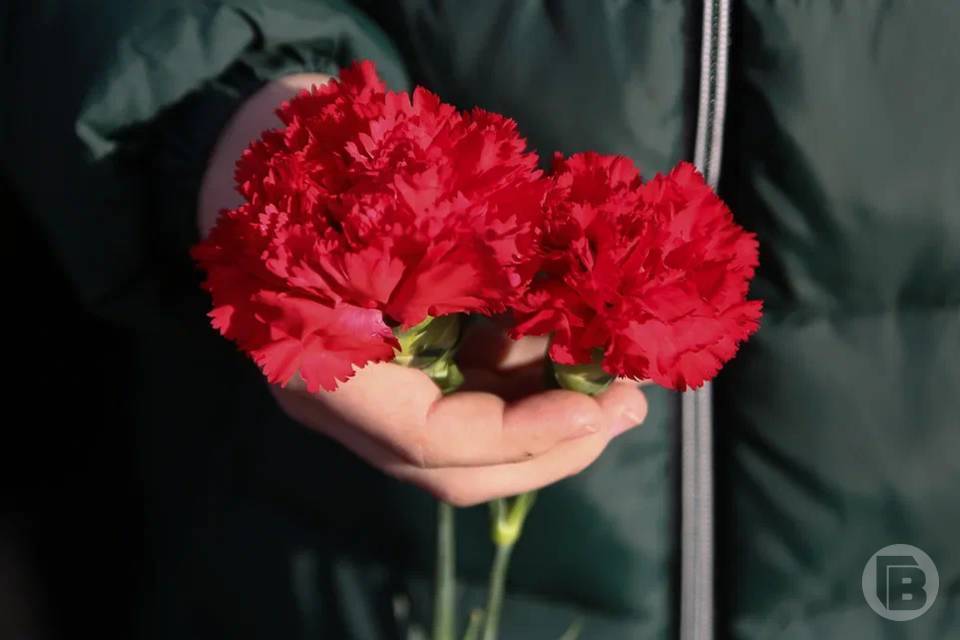 Похороны парашютиста, погибшего при прыжке под Рязанью, прошли в Волжском