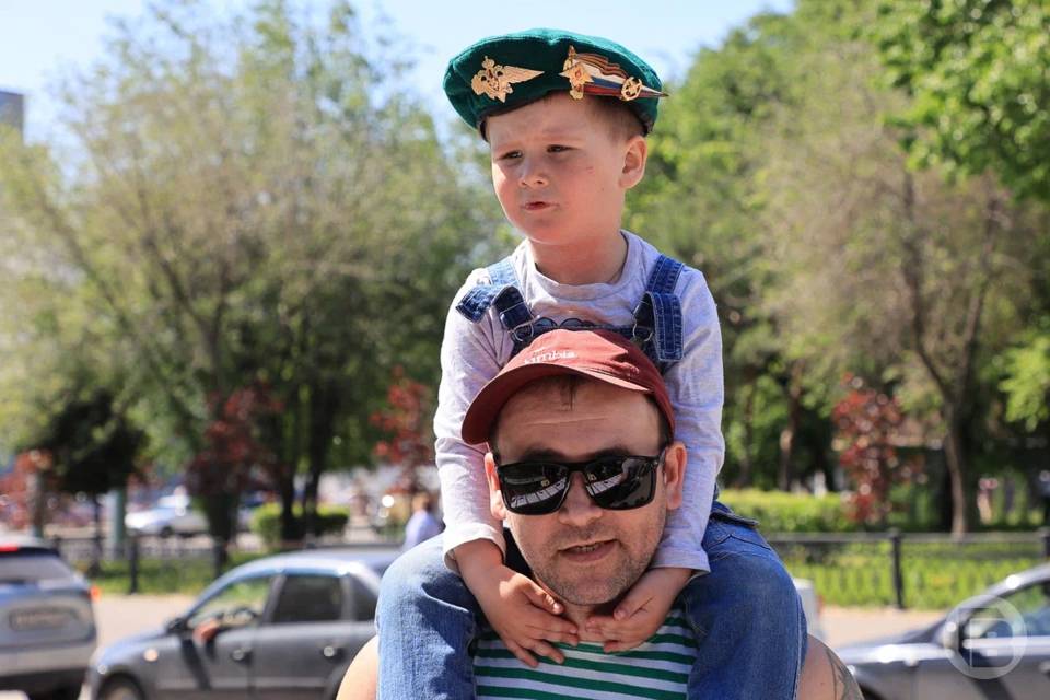 День отца отметят волгоградцы 18 октября