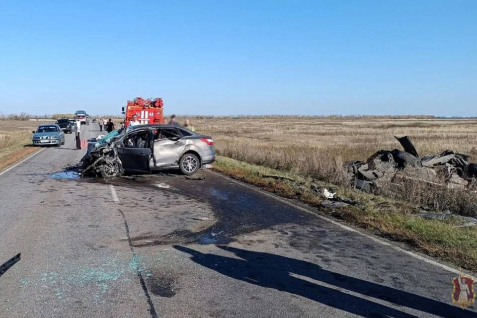 Два человека погибли и еще двое пострадали в ДТП под Волгоградом