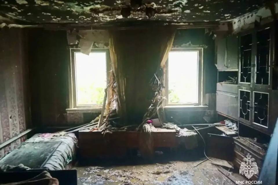 Сигарета спалила частный дом под Волгоградом
