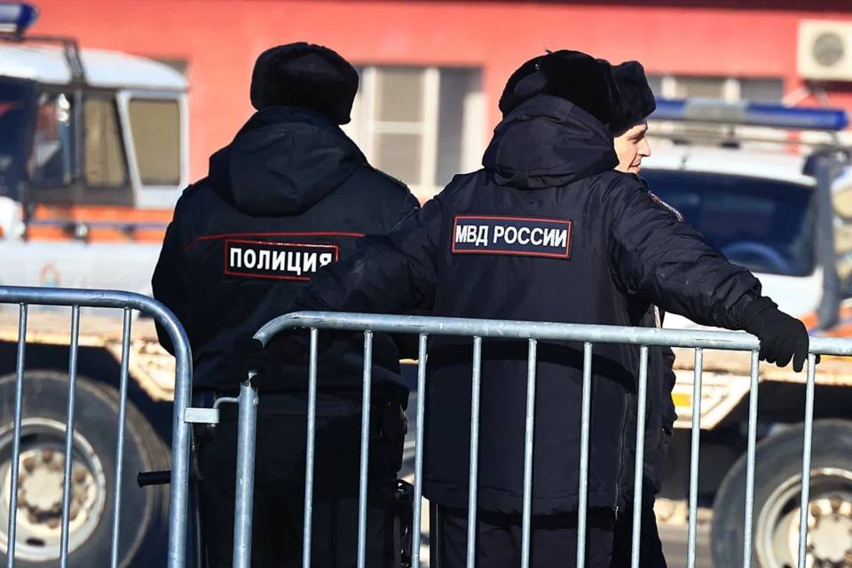Почти килограмм марихуаны изъяли у жителя Волгоградской области