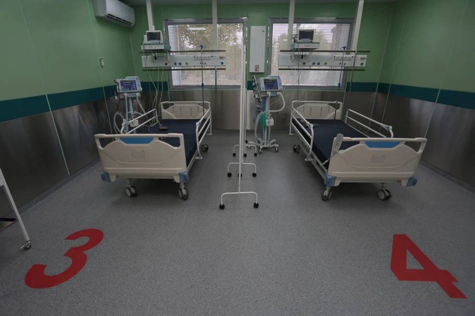 Волгоградские врачи спасли девочку весом в 890 граммов