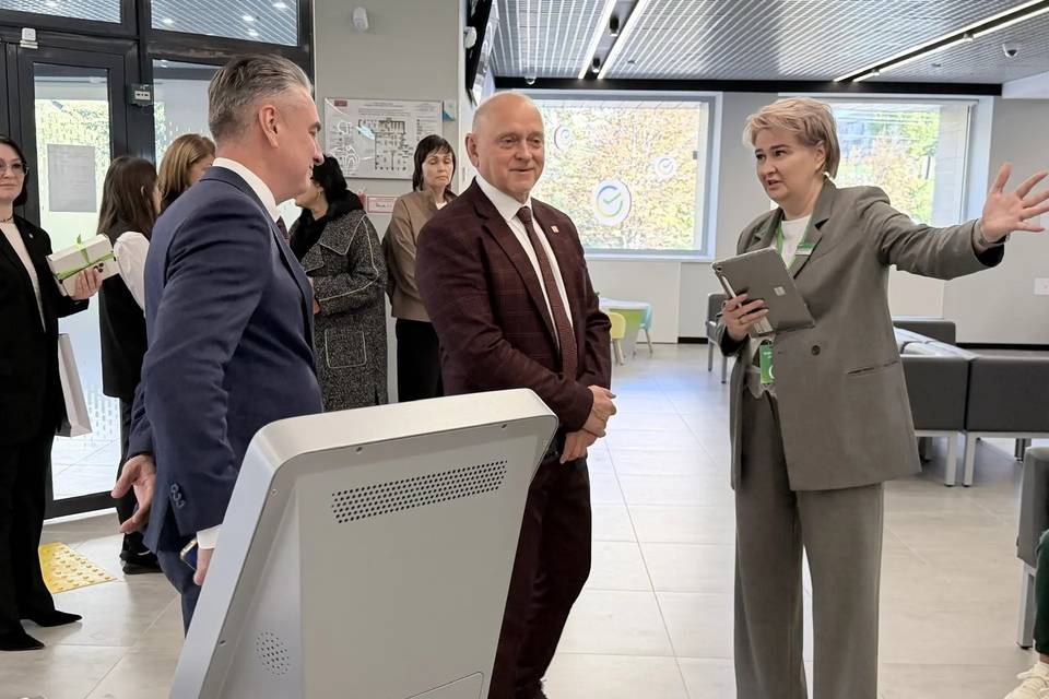 В Волжском открылся обновлённый офис Сбера