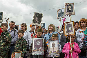 В Волгоградской области в шествии «Бессмертного полка» приняло участие более 125 тысяч человек