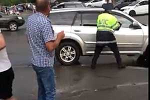 В Волгограде пьяный водитель протаранил две легковушки и хотел скрыться
