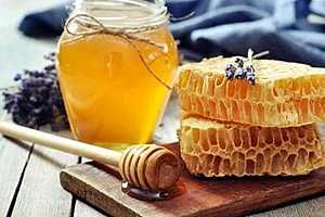 Зараженные пестицидами пчелы делают "неправильный" мед