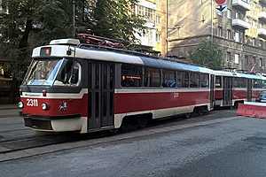 На трамвайном переезде в Дзержинском районе завершился первый этап реконструкции