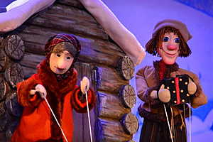 Волгоградский театр кукол показывает сказки в Дагестане