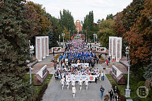 Свыше 8,5 тысяч студентов Волгограда вышли на парад первокурссников