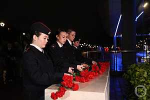 В Волгограде полицейские почтили память погибших воинов акцией «Завтра была война»